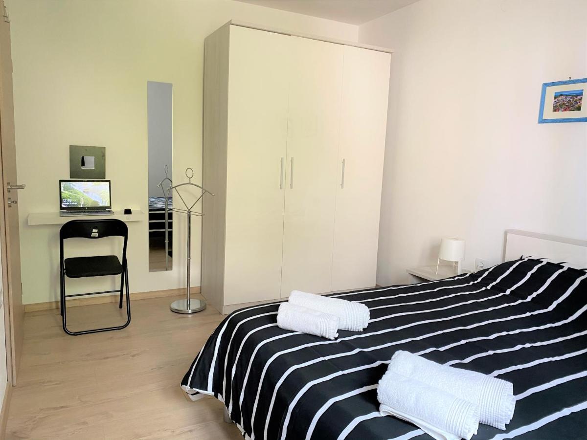 Apartment Punta Premantura E With Garden Экстерьер фото